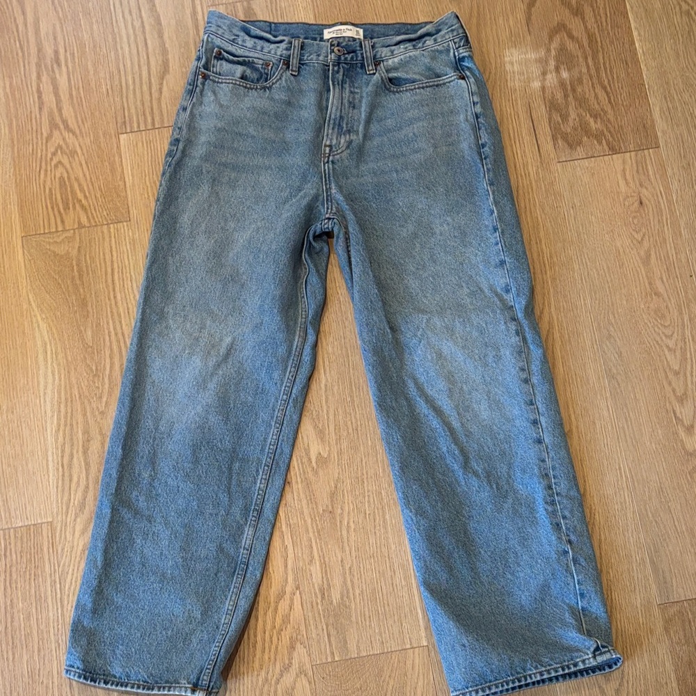 Abercrombie & Fitch Slouchy Jean/mid rise